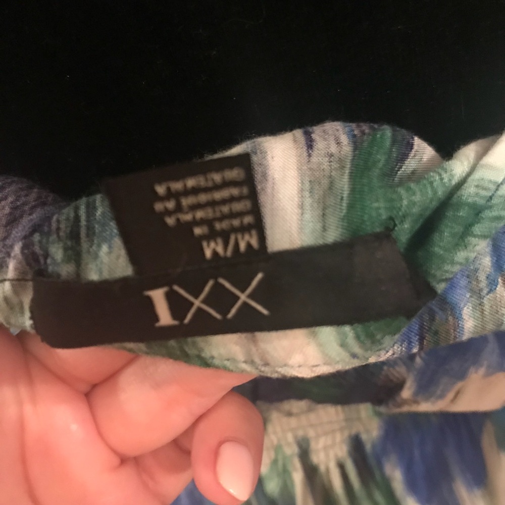Adorable romper! 💙💚 - Picture 5 of 5